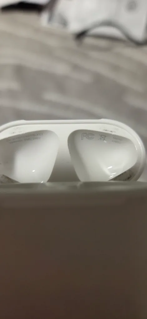 AirPods 1/2 Charging Case image indicator(3)