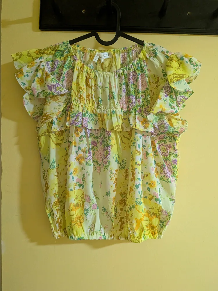 Ilabel Floral Top - Size S thumbnail