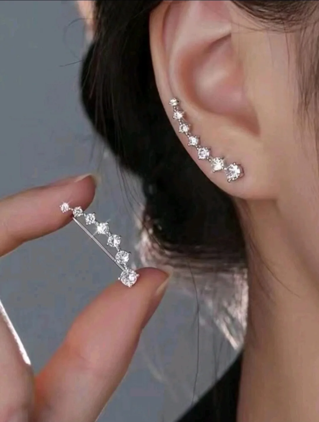 New Fashion Clip Earrings image indicator(3)