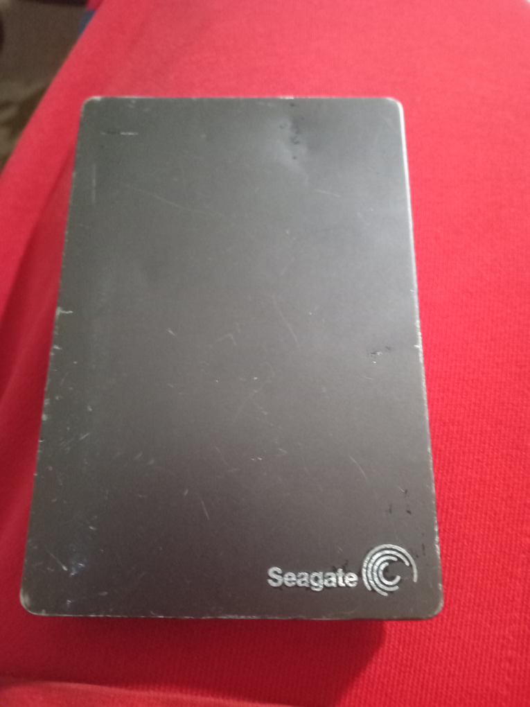 Seagate 2tb back up plus portable hard drive🧡