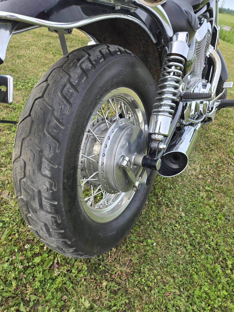 Suzuki Motorcycle - photo 2