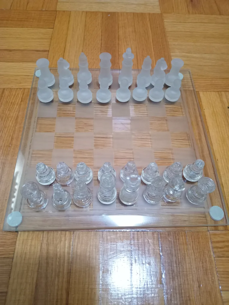 Glass Chess Set thumbnail