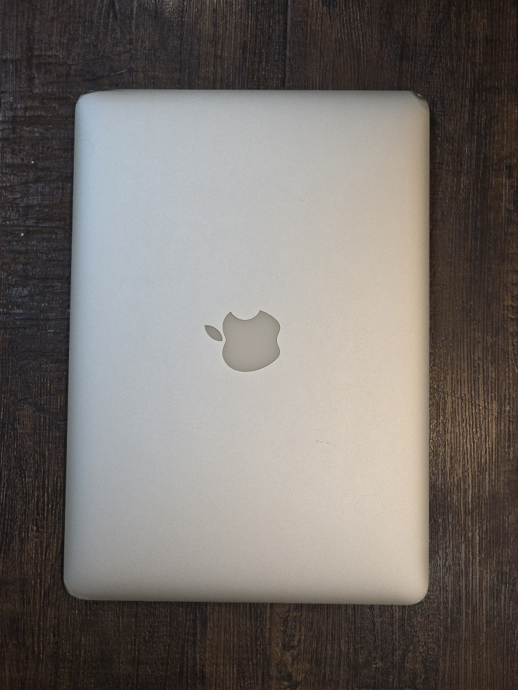 Apple MacBook Air (13-inch, Early 2015) - photo 3