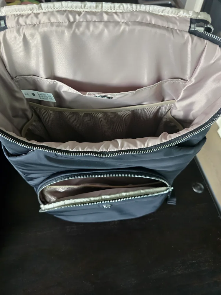 BRAND NEW  Lululemon New Parent Backpack (Diaper Bag) image indicator(8)
