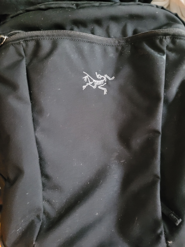 Arc'teryx Black slingbag