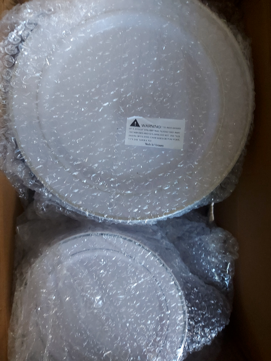 200 Plastic Dinner & Dessert Plates Set - photo 4