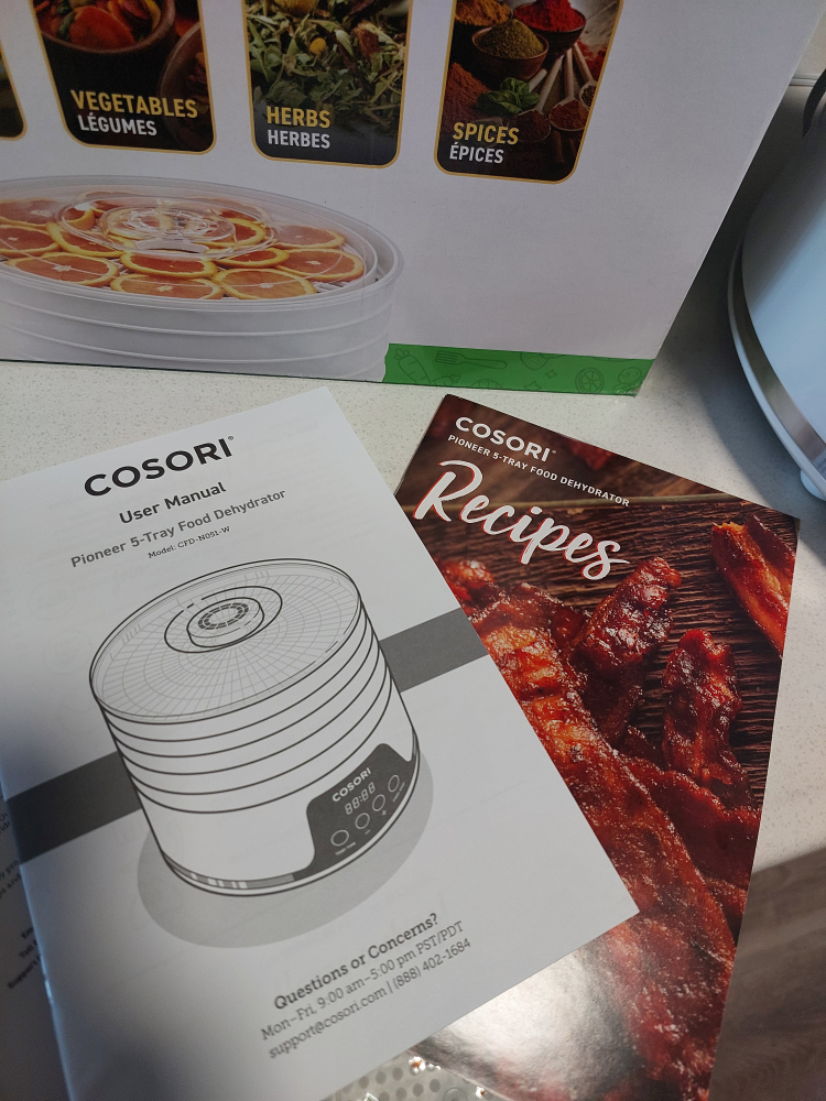 Cosori Pioneer 5-Tray Food Dehydrator - Like New! - photo 2