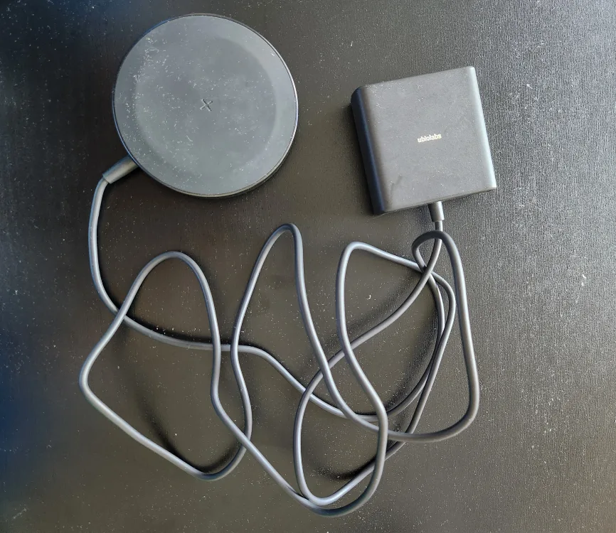 Ubiolabs Wireless Charger (Not Available) thumbnail