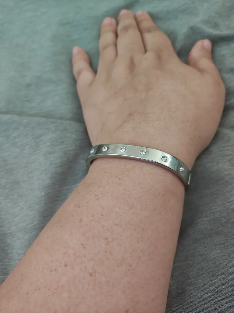 Silver Tone Bangle Bracelet thumbnail