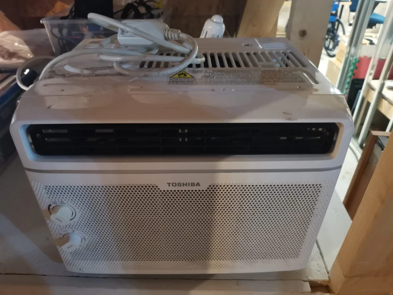 Toshiba Window Type AC