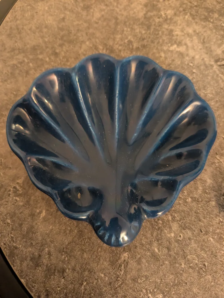 Blue Scallop Trinket Dish thumbnail