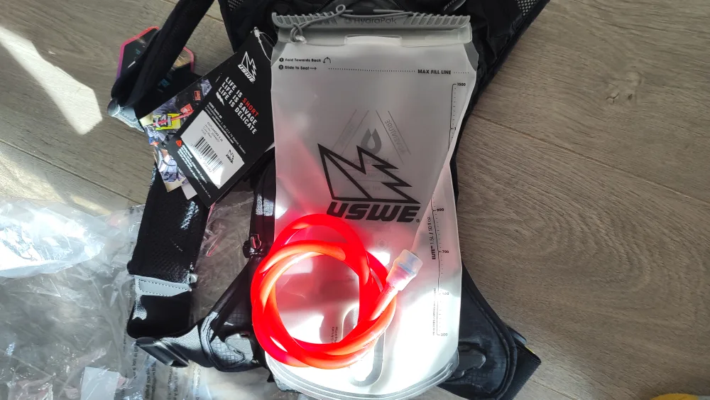 USWE Outlander 9L Hydration Pack - New image indicator(3)