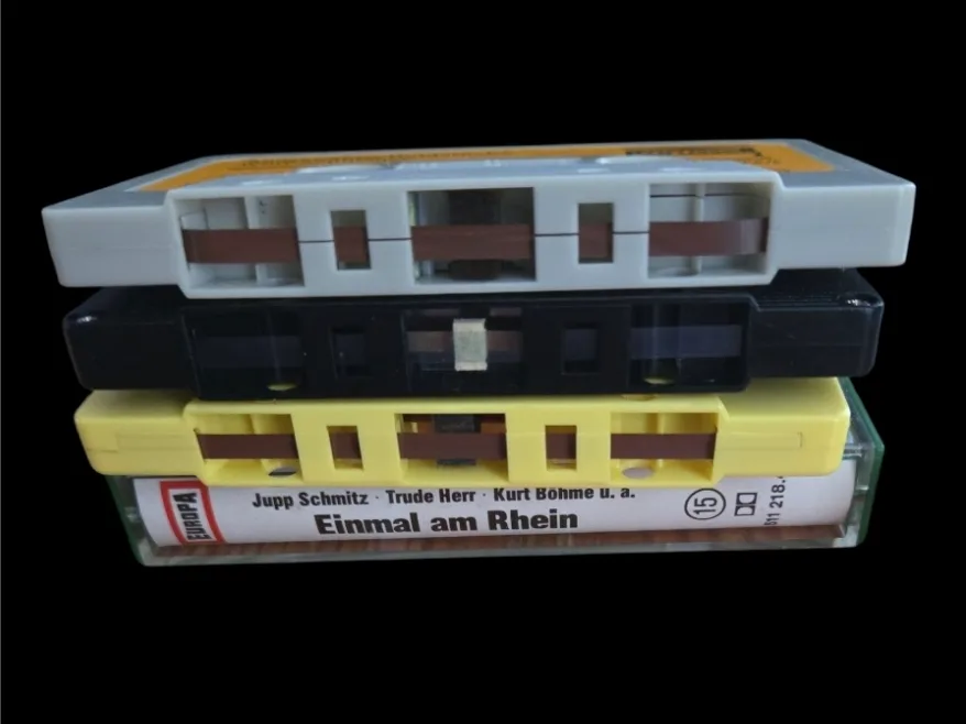 Vintage Audio Cassette Tapes - Willy Schneider, Mario Lanza image indicator(8)