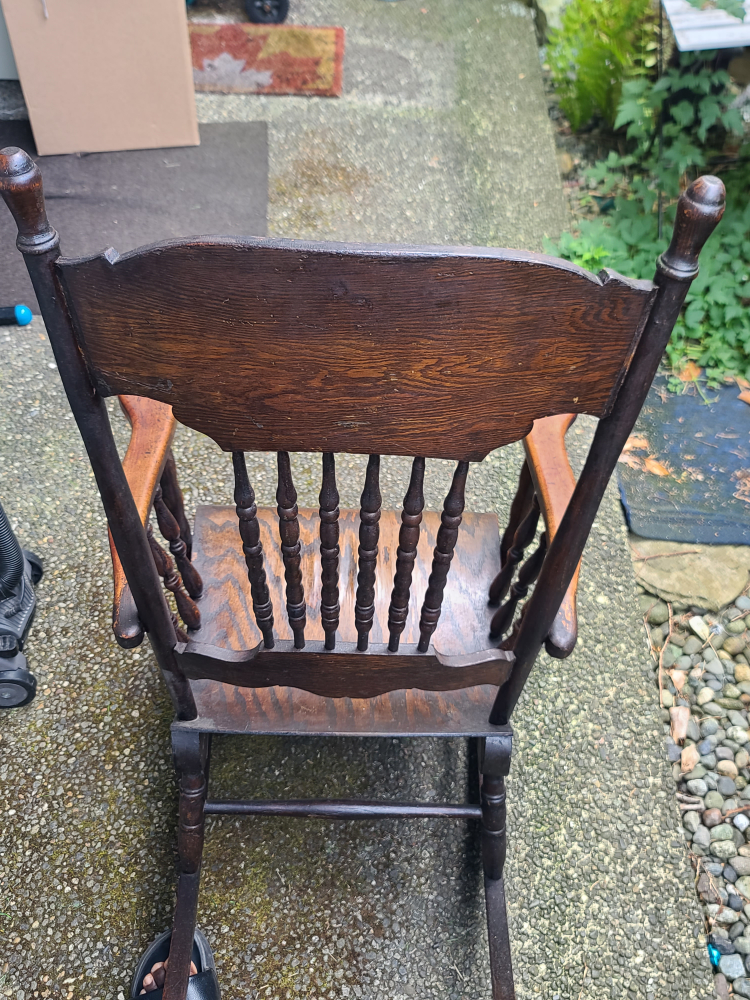 Antique Wooden Rocking Chair - photo 4