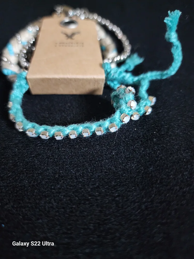 American Eagle Bracelet Set image indicator(6)