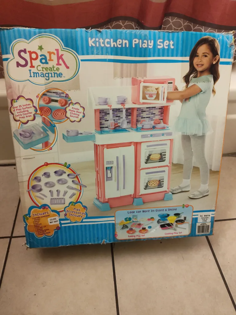 Kitchen Play Set (IN BOX NEVER OPENED) thumbnail