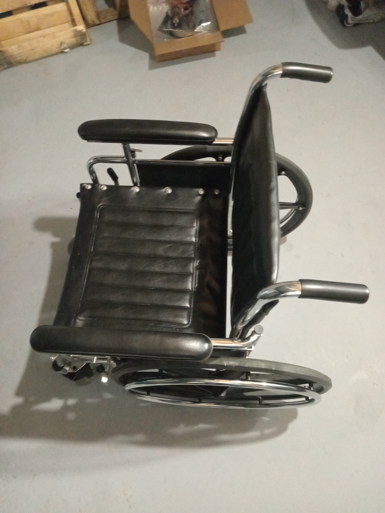 Black Metro Mobility Aid - photo 2