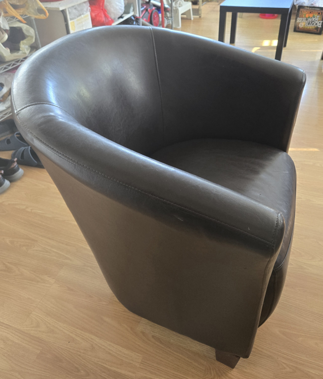 Brown Leather Tub Chair - photo 2