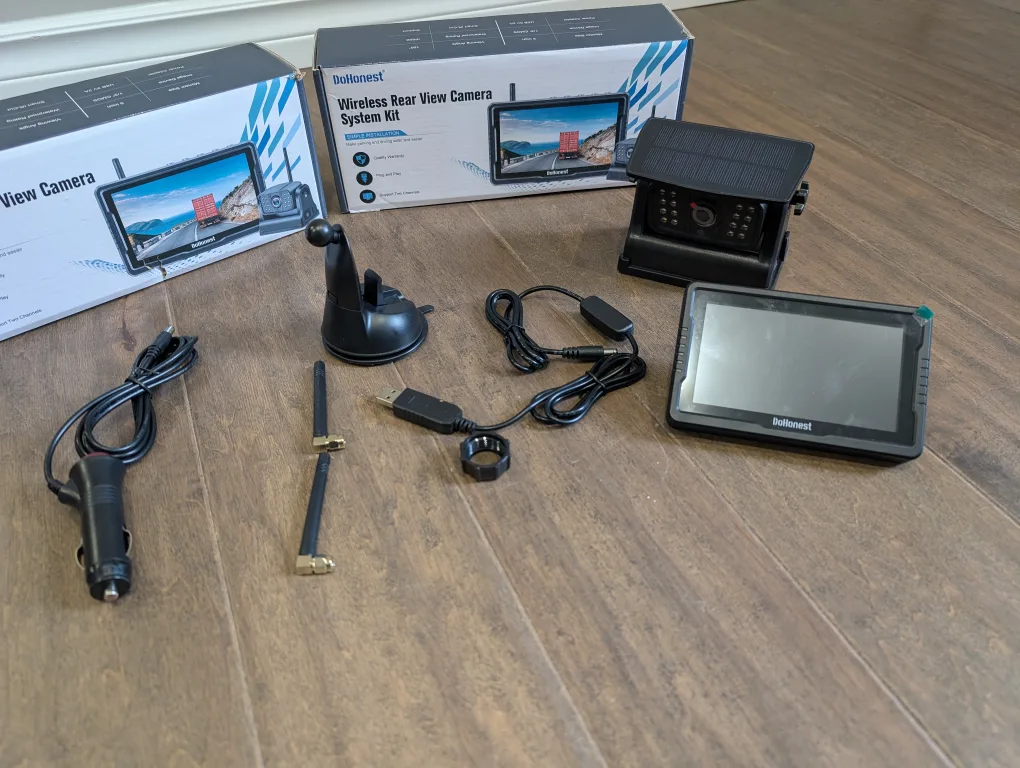 Brand New DoHonest Wireless Backup Camera For Sale image indicator(3)