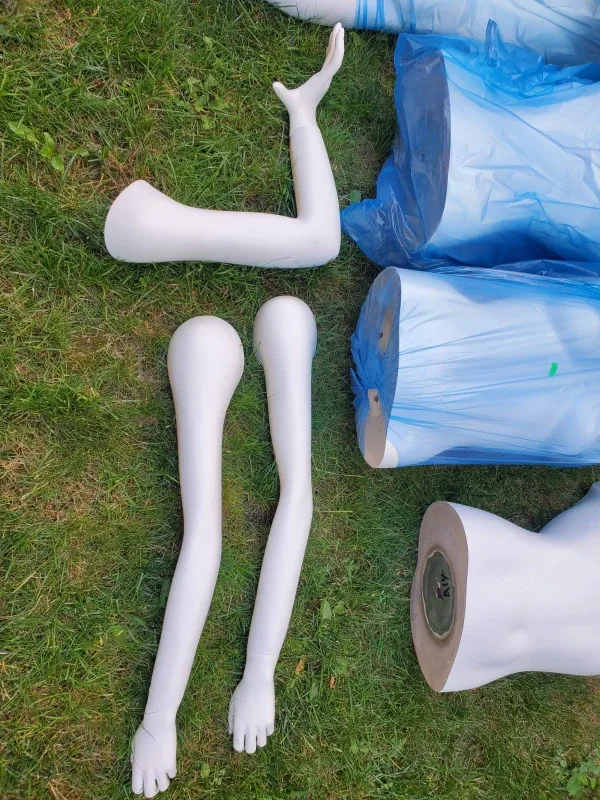 Retail Professional Mannequin and Parts image indicator(9)