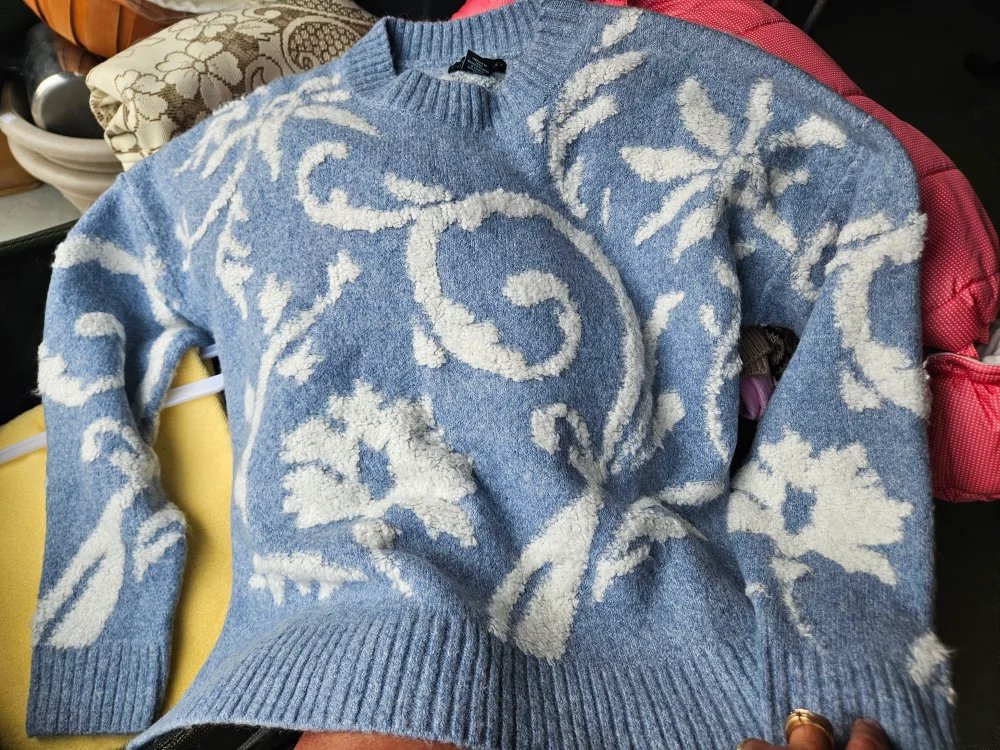NEW Cynthia Rowley Blue Floral Sweater - Size L thumbnail