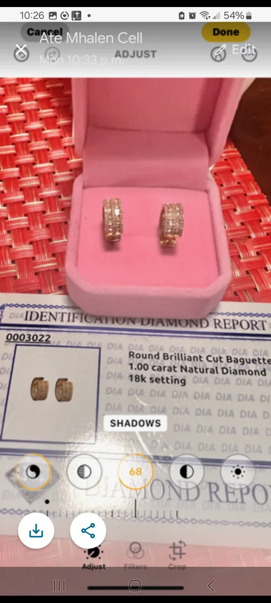 18k Gold Round Brilliant Cut Baguette Earrings image indicator(2)