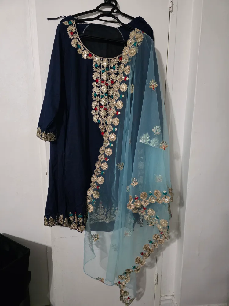 Salwar Kameez Suit Set