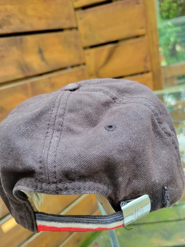 Moncler Hat image indicator(3)