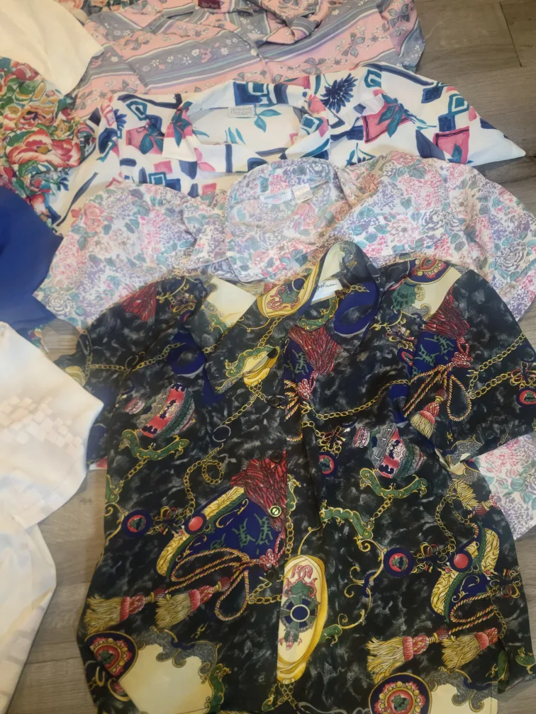 retro vintage Ladies  Tops medium image indicator(3)