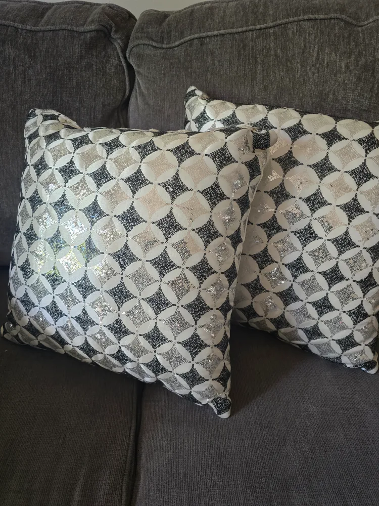 Sequin Accent pillows - Set of 2 thumbnail