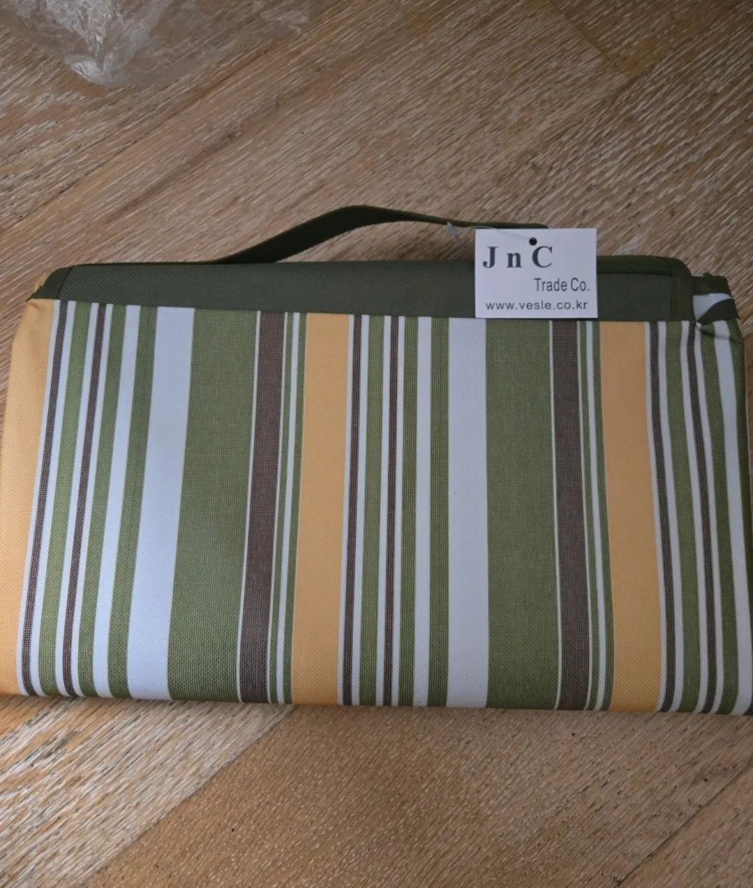 Striped Picnic Blanket 🧡 image indicator(2)