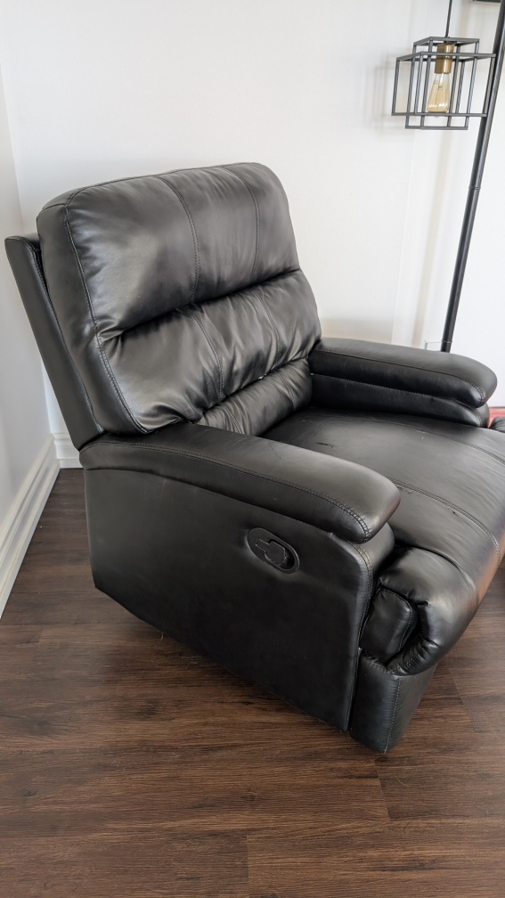 Black Leather Single Recliner Chair - photo 3
