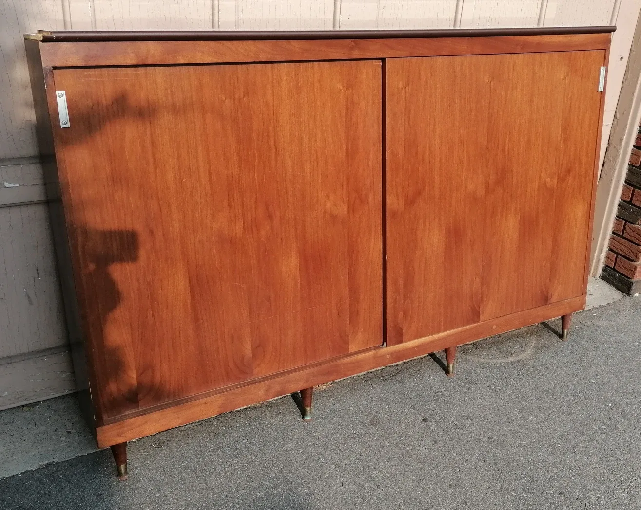 Vintage Solid Wood Liquor-case with Sliding Doors thumbnail