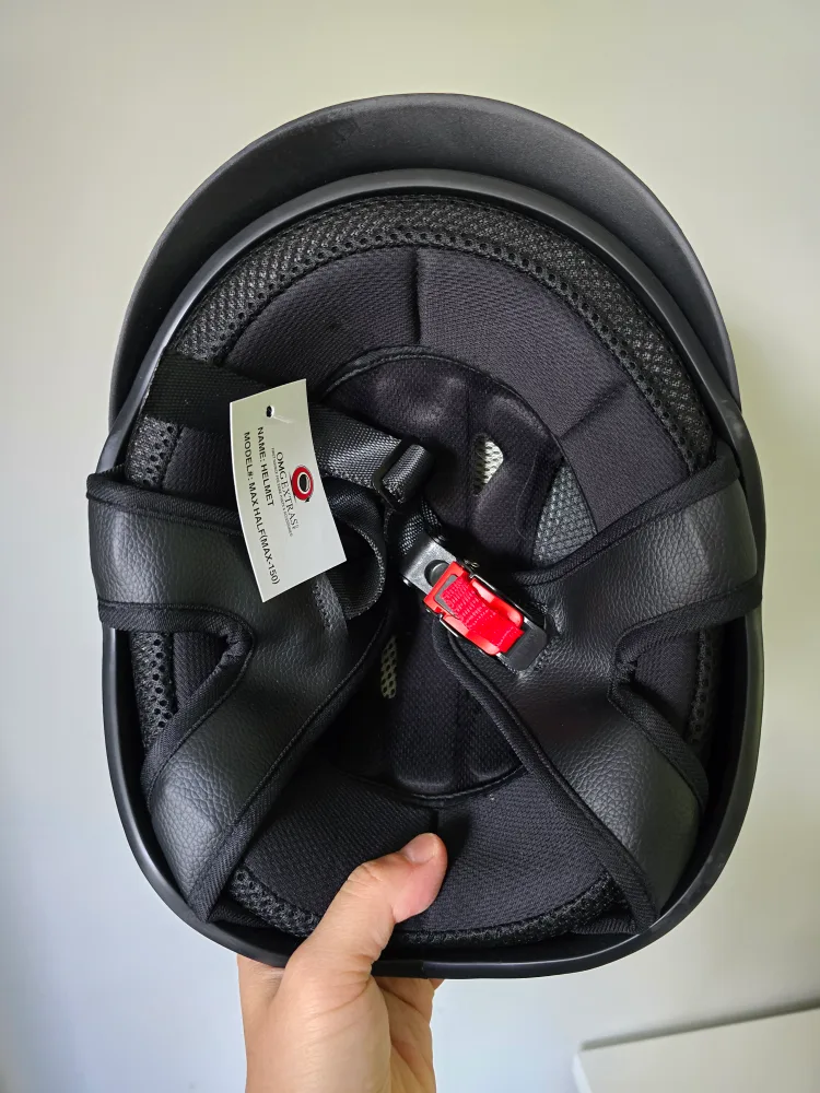 [BRAND NEW] Helmet for E-Bike/Scooter/Bike - Burgundy (Size M) image indicator(5)