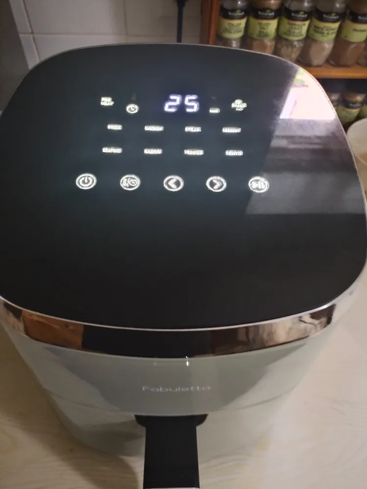 Fabuletta 4QT Air Fryer in Mint Green image indicator(2)