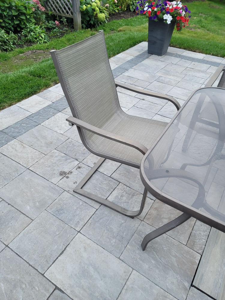 Patio Table with five Chairs - photo 3