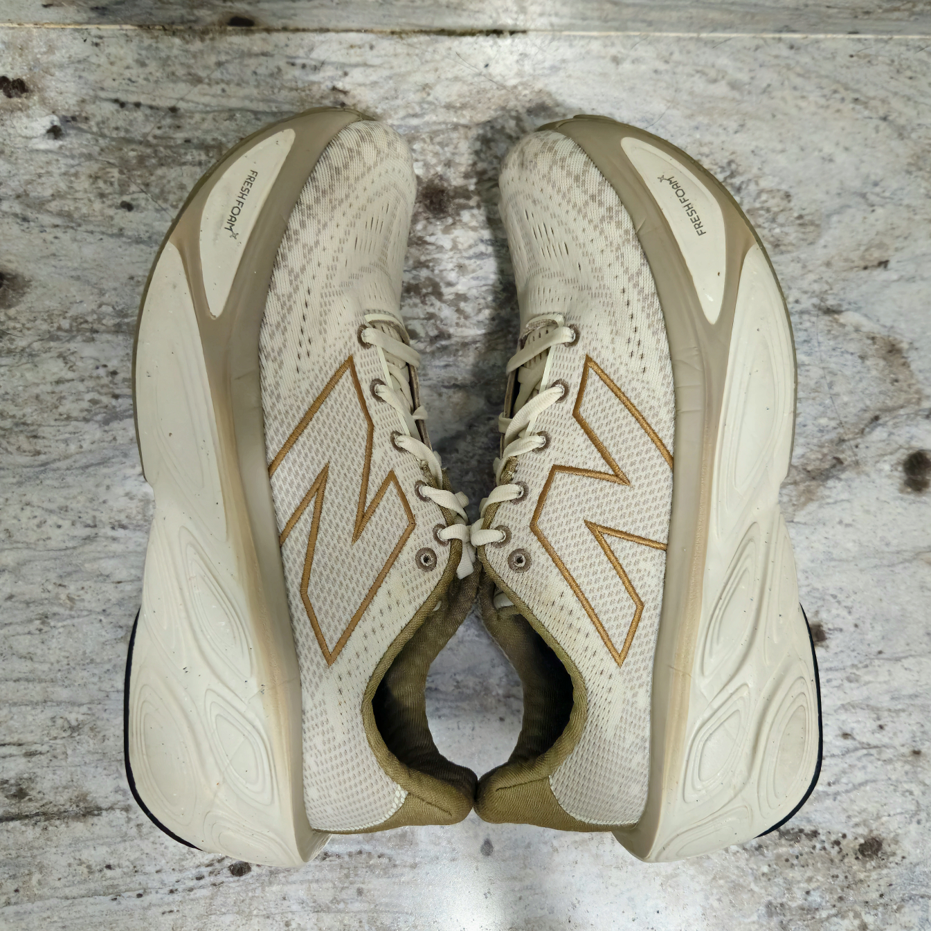 New Balance More v5 | Like New | Size 8 Men's - photo 4