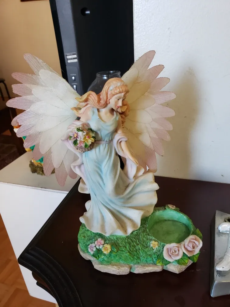 Angel Figurines - Home Decor image indicator(2)