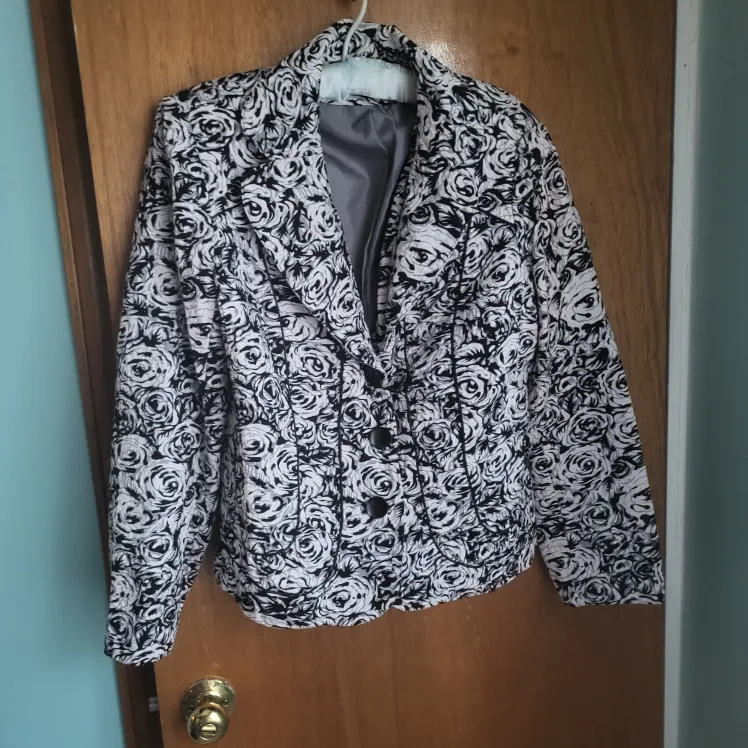 Laura Floral Blazer - Size 16 thumbnail