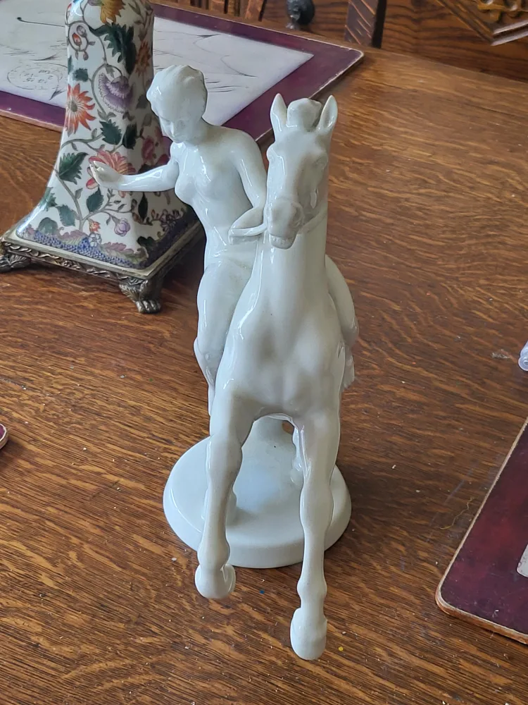 Rosenthal- nude woman on horse image indicator(3)