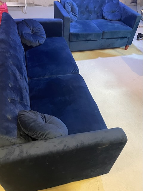 Royal Blue Velvet Sofa Set - photo 5