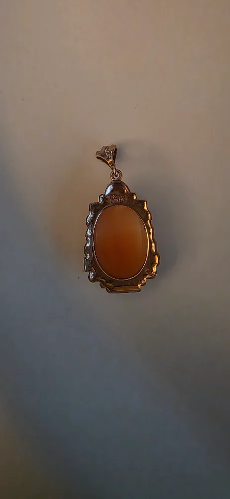 10 or 12 karat Vintage Cameo Pendant image indicator(3)