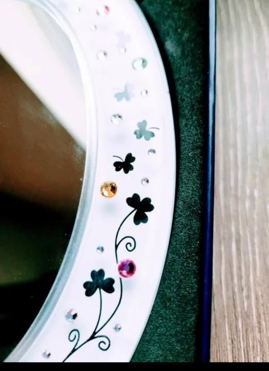 Vintage Swarovski Limited Edition Crystal make up mirror image indicator(4)