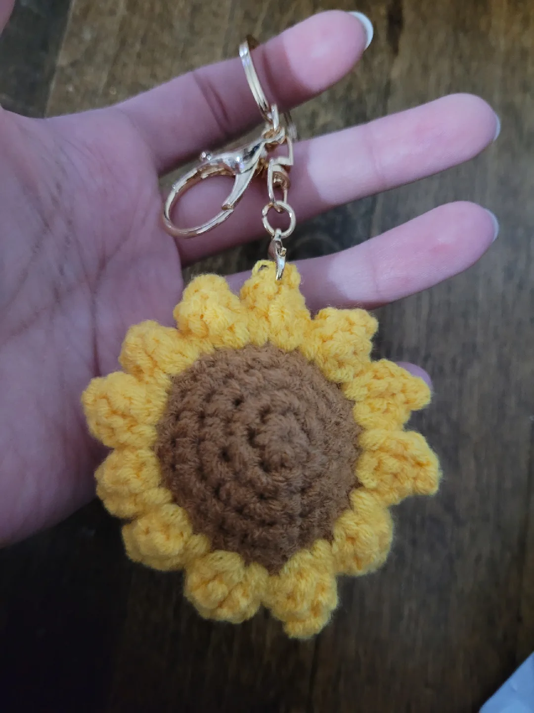 Crochet Sunflower Keychain with bag clip image indicator(3)