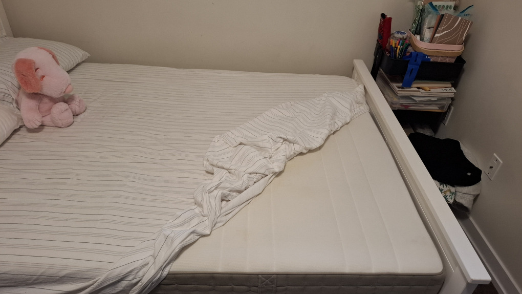 IKEA Hemnes White Bed Frame and mattress - photo 4