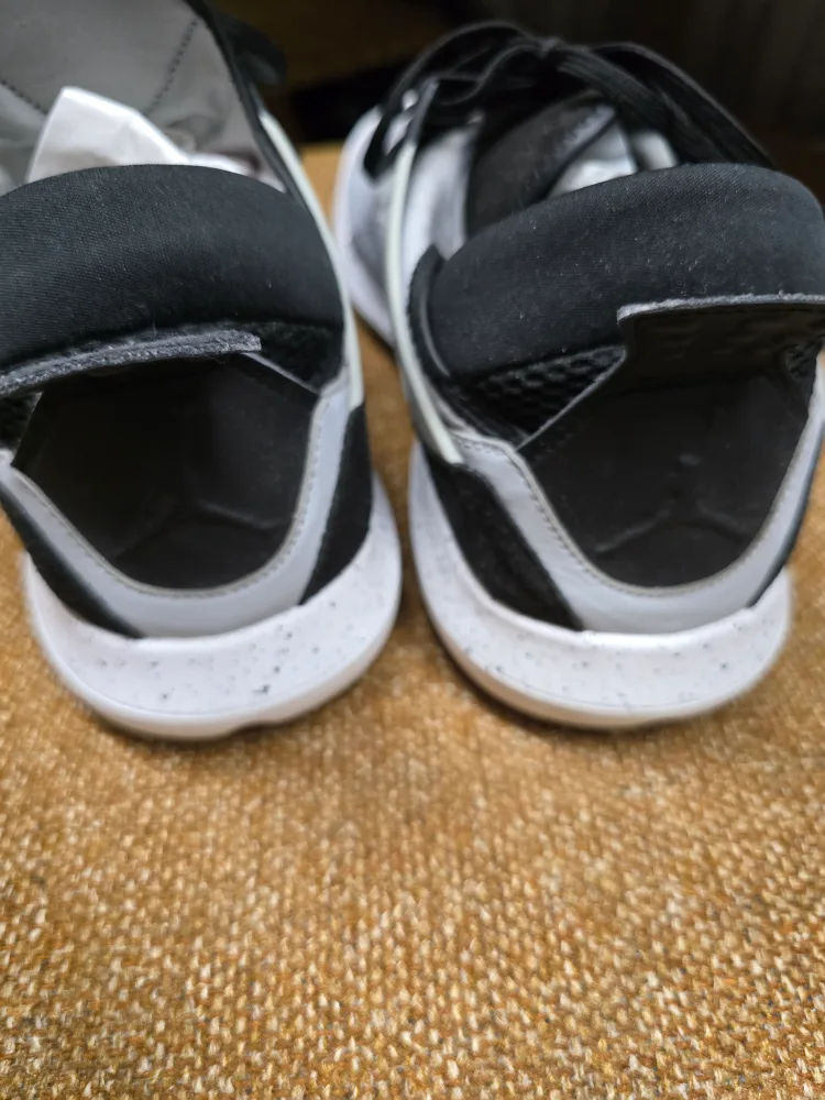 Men's Jordan  23/7 Grey Running Shoes size 11,5 image indicator(4)