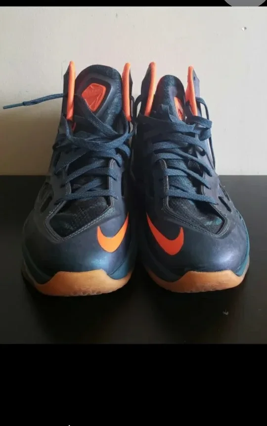 Nike LeBron XI 11 Diffused Jade Shoes US 8.5 thumbnail