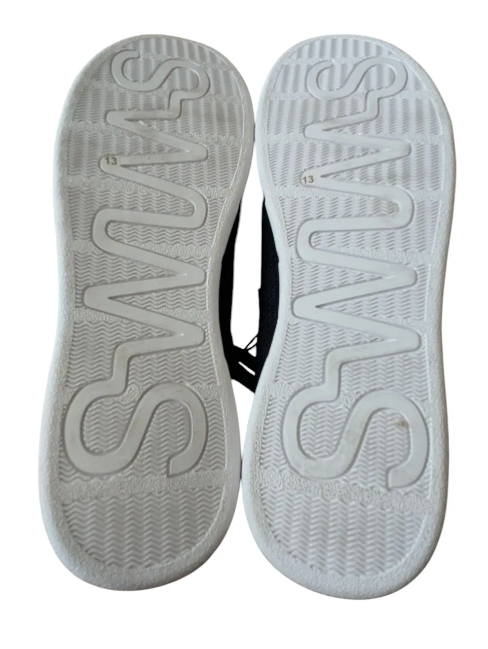 NEW SWIMS MENS 13 Breeze Tennis Knit shoes RETAIL FOR $207CDN image indicator(5)