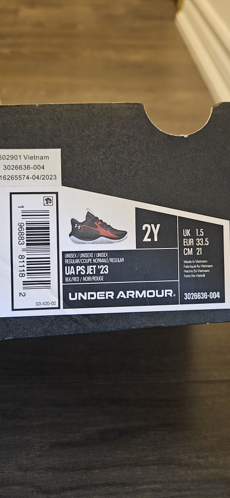 Under Armour Boys' Shoes - Size 2Y - photo 5