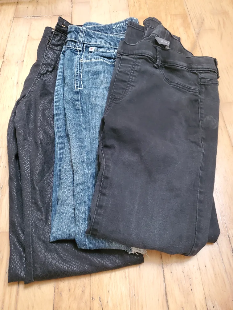 Lot of 3 Jeans - Bootcut & Skinny thumbnail